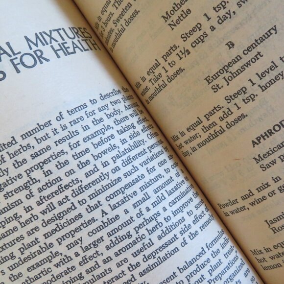 The Herb Book John Lust Vintage Paperback (B341) - Picture 7 of 7